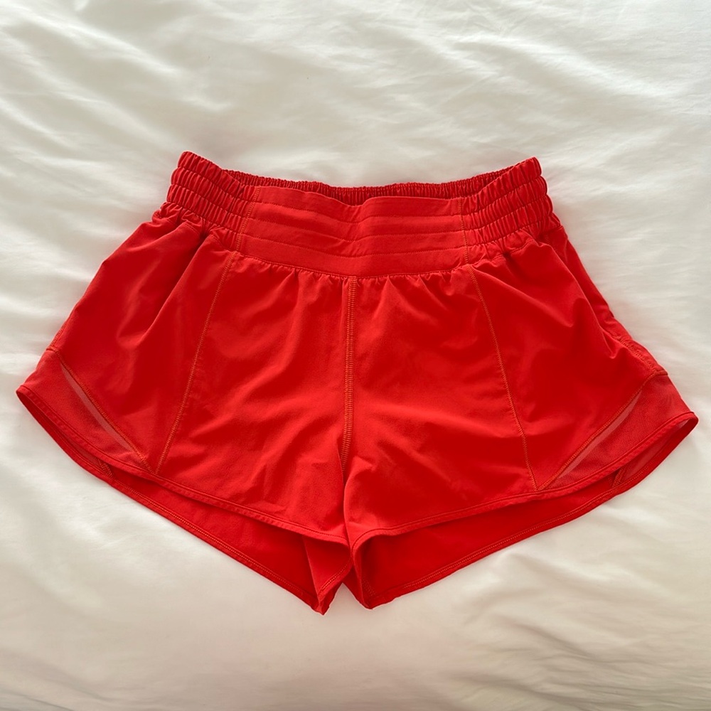 Lululemon Hotty Hot 2.5in Shorts